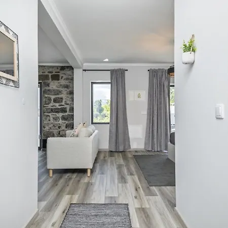 Basalt House A By Homie *